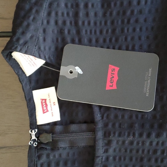 Levi's Blouse with Puff Sleeves, Black, XS NWTs - Picture 5 of 7